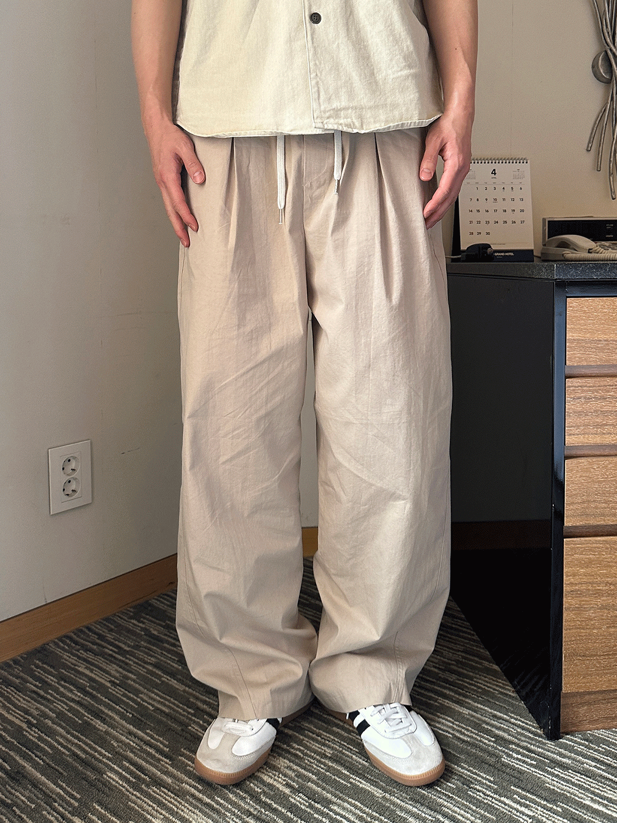 Cutting line nylon pants (4color)